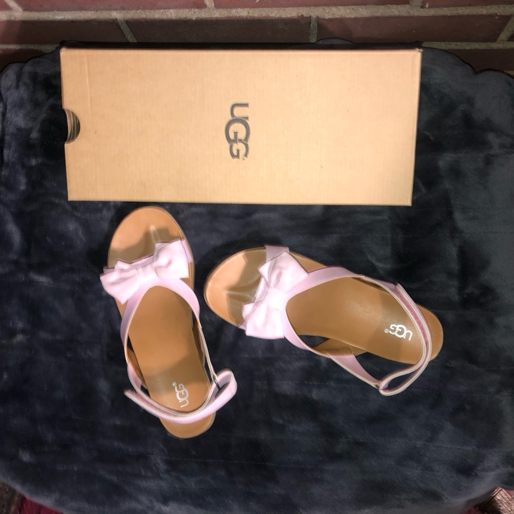 Youth light pink size 5 Sandal